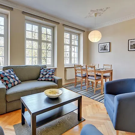 Rent A Flat - Kotwicznikow St. Appartement *